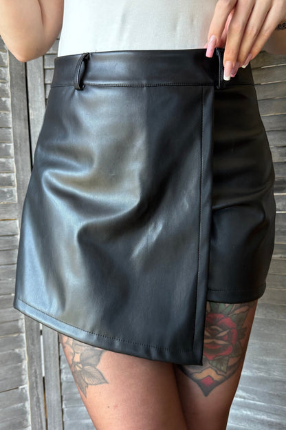 Jupe-short simili cuir